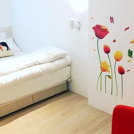 4Plus Hostel Тайбэй Экстерьер фото