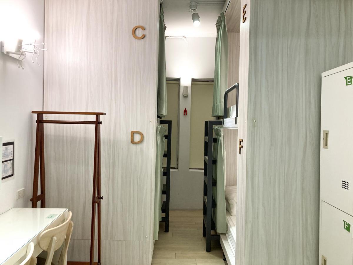 4Plus Hostel Тайбэй Экстерьер фото