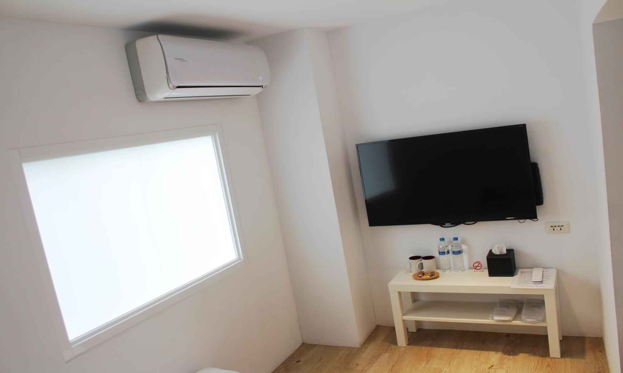 4Plus Hostel Тайбэй Экстерьер фото