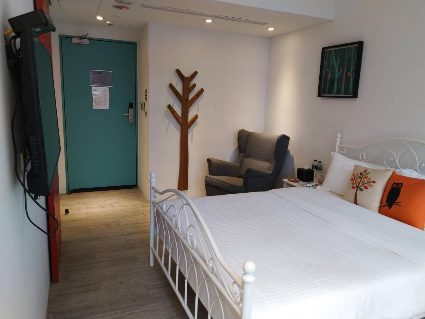 4Plus Hostel Тайбэй Экстерьер фото